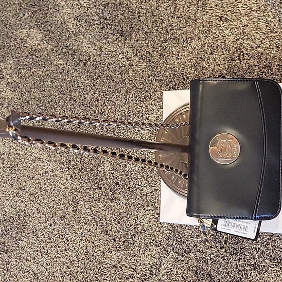 NWT black BeBe crossbody - Picture 2 of 8